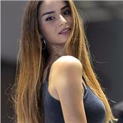 Insegnate italiana offre lezioni di tutte le materie